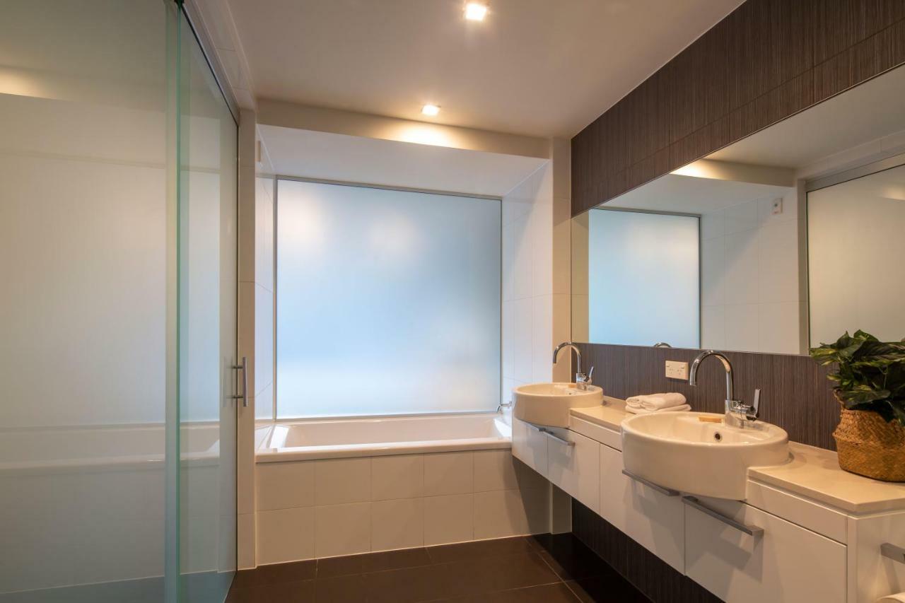 Kent Street Apartments - Element Escapes Queenstown Bagian luar foto